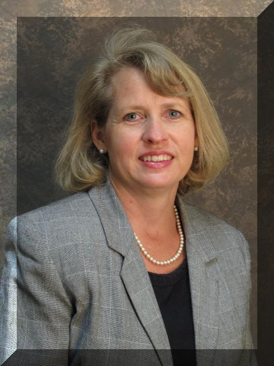 Hon. Lynn Norton